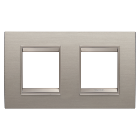 PLACA INTERNATIONALA LUX - IN METAL - 2+2 MODULE ORIZONTALE - ALUMINIU PERIAT - CADRU INTERIOR BRONZ MAT - CHORUSMART