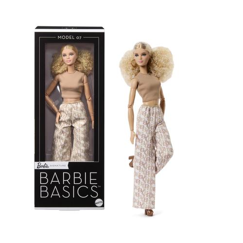 Papusa Barbie Signature Basics blonda