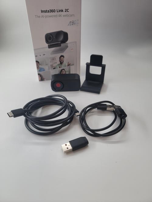 Camera web Insta360 Link 2C Standard Edition, 4K, 30 fps, Microfon cu reducere zgomot AI, Zoom 4x (Negru)