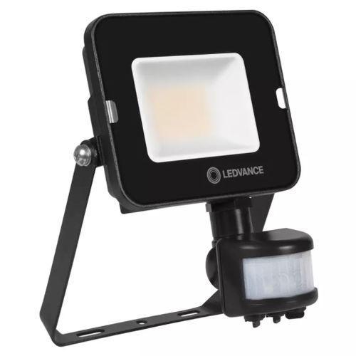 Proiector LED  LEDVANCE cu senzor de miscare si lumina 20W, 2000lm, temperatura de culoare neutra (4000K), IP65, IK06, distanta detectie de la 2m pana la 12m