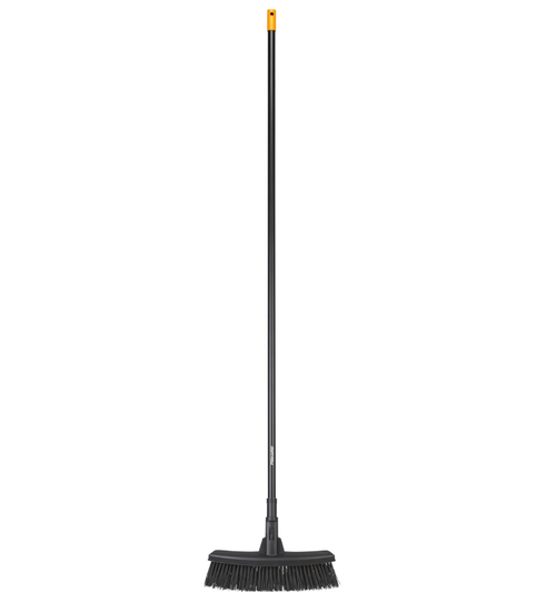 Matura cu coada pentru uz general Fiskars Solid, M, 1690 mm, 630 g (Negru)